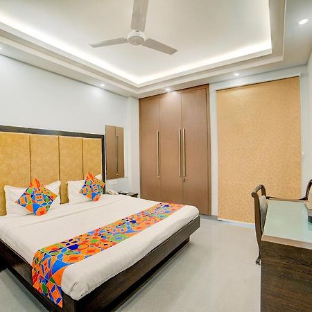 Fabhotel Exotica Greenpark Nueva Delhi Exterior foto
