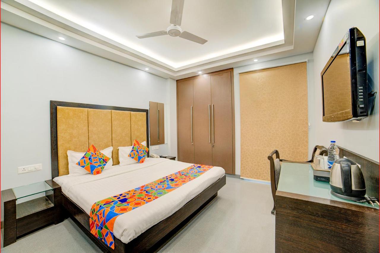 Fabhotel Exotica Greenpark Nueva Delhi Exterior foto