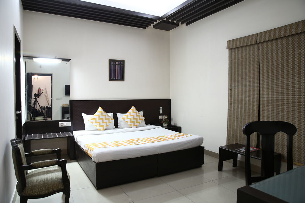 Fabhotel Exotica Greenpark Nueva Delhi Exterior foto